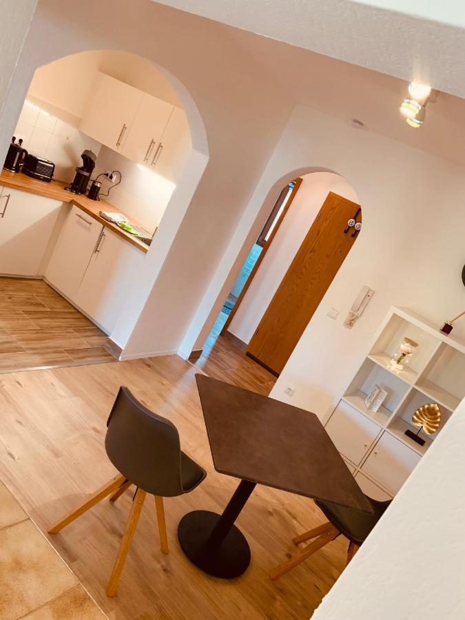 Felix Living 5, Modern & Cozy 2 Zimmer Wohnung, Terrasse, Parkplatz Salzweg Ngoại thất bức ảnh
